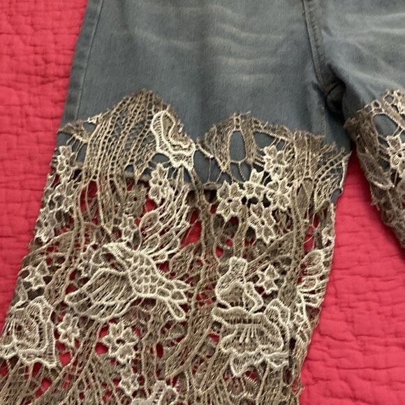 Women's Lace Overlay Jeans, M - Picture 6 of 7
